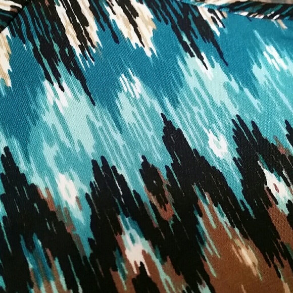 Cato Flutter Short Sleeve Top - Picture 8 of 8